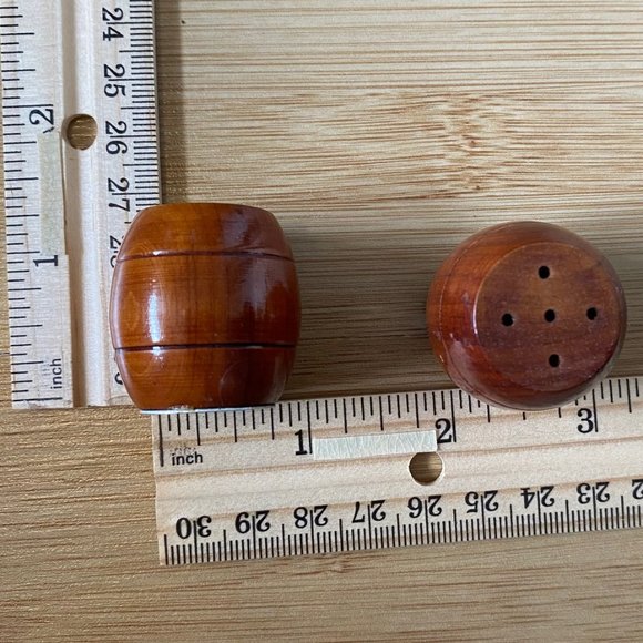 Vintage Wood Salt & Pepper Shakers from New Mexico, Yosemite, Fisherman’s Wharf - Picture 13 of 13